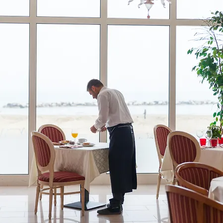 Imperial Hotel 4*