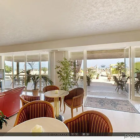 Imperial Hotel 4*